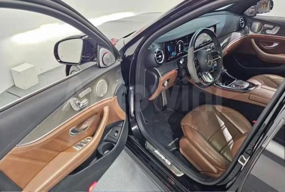 Mercedes-Benz E 53 AMG 4MATIC, снимка 6 - Автомобили и джипове - 55743388