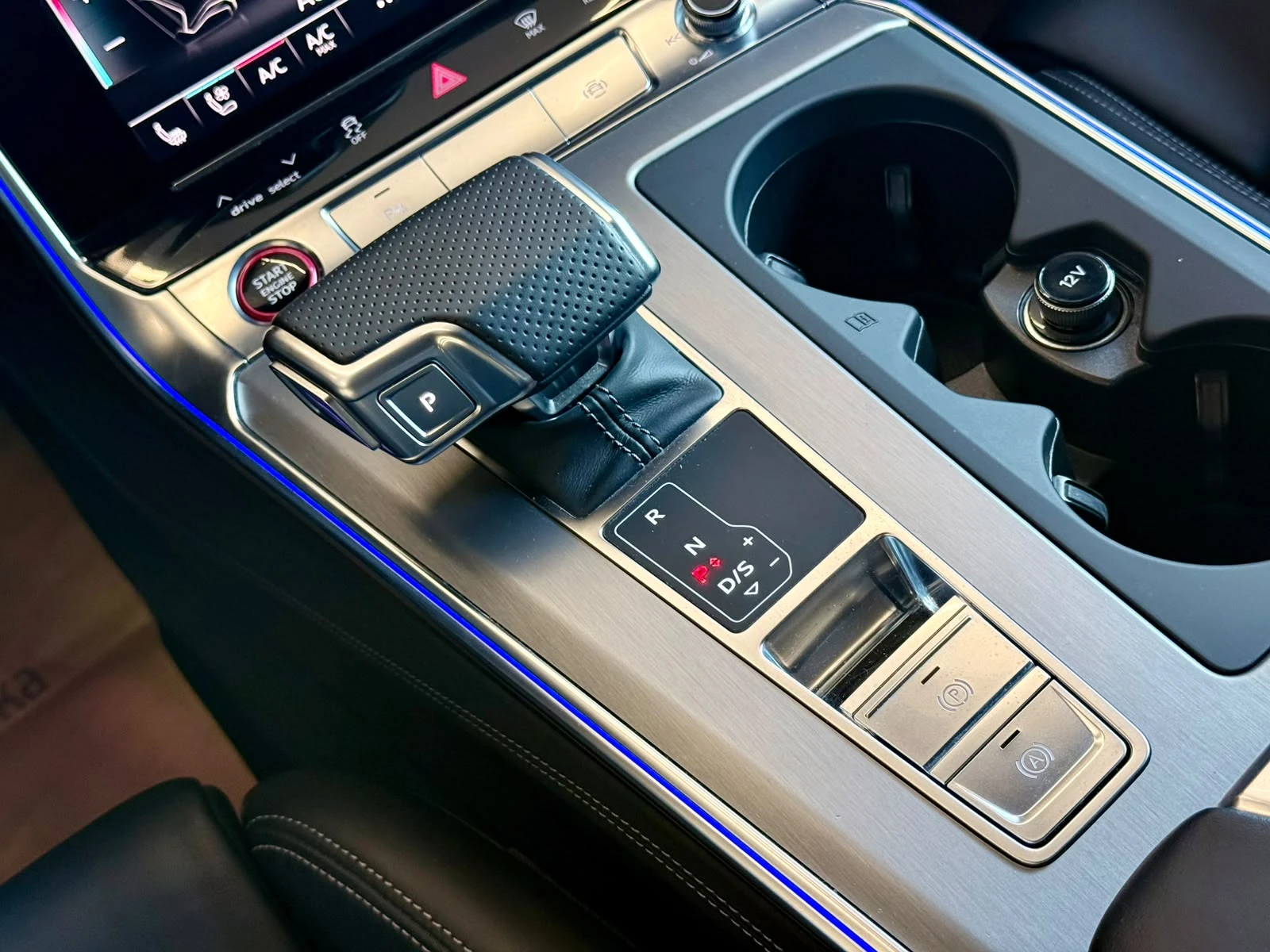 Audi Rs6 Avant Performance* B&O* Обдух* Full*  Лизинг , снимка 13 - Автомобили и джипове - 55927797