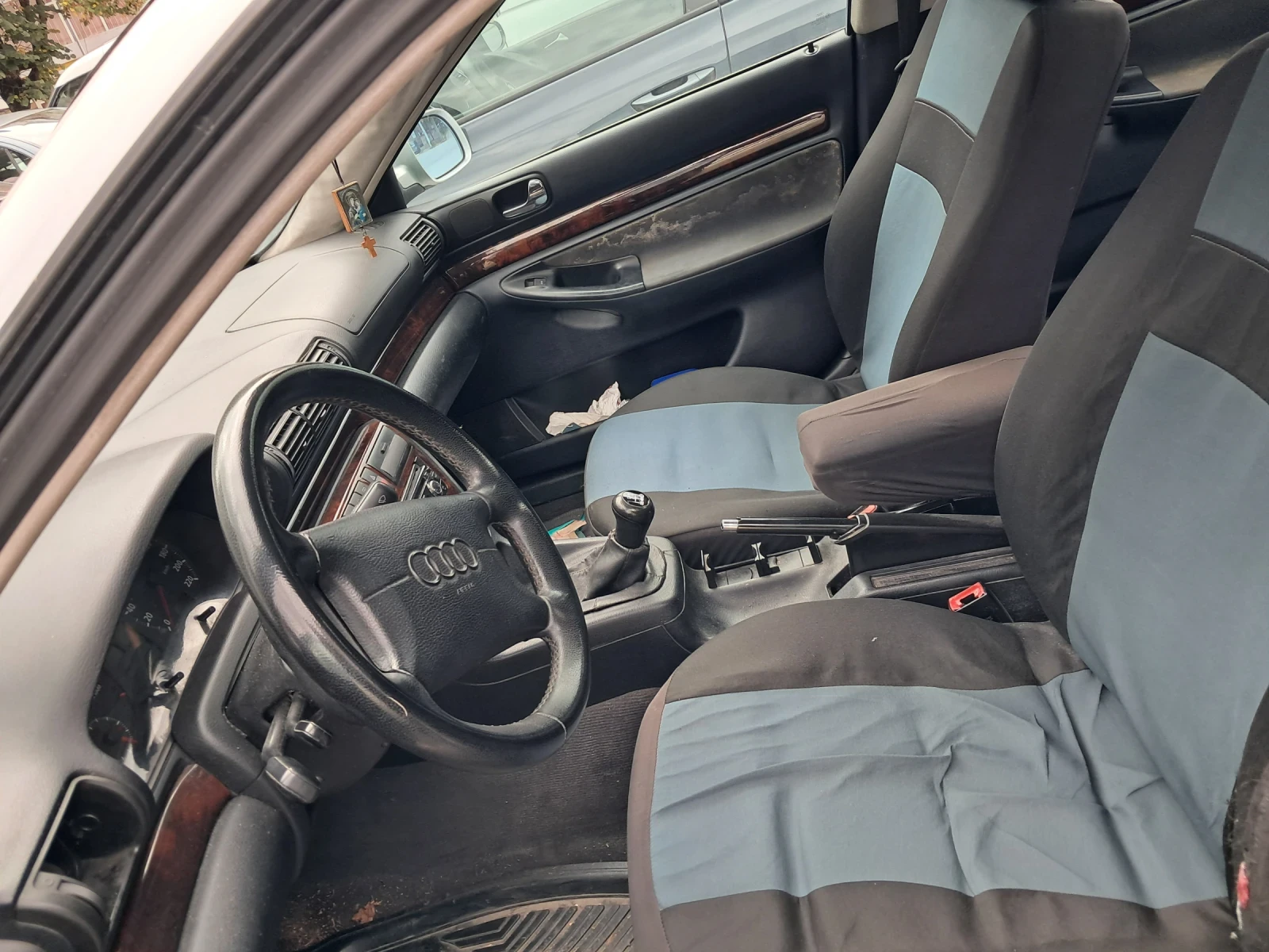 Audi A4 1.9 TDI, снимка 6 - Автомобили и джипове - 56588007