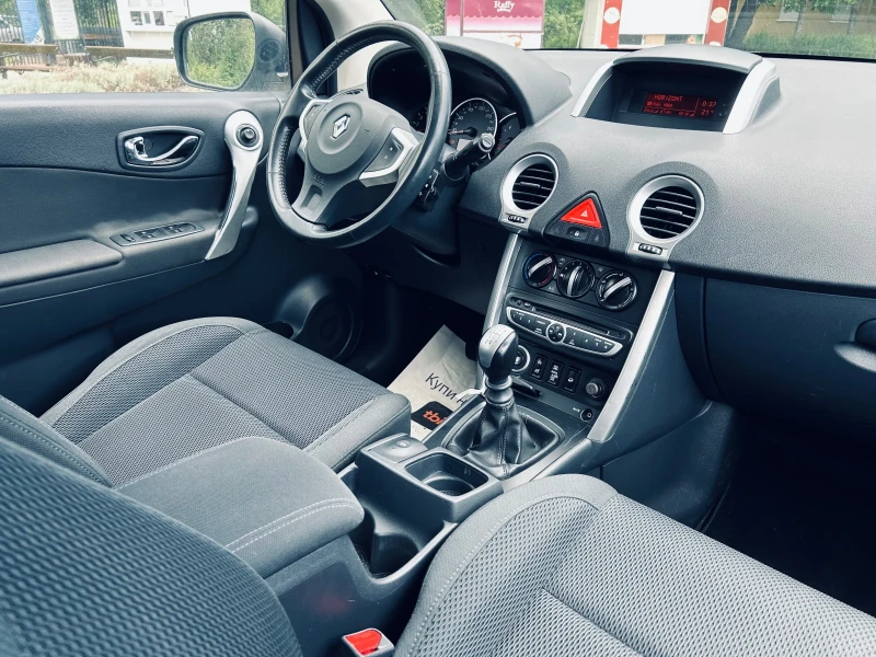 Renault Koleos 2.5 i, снимка 12 - Автомобили и джипове - 50487018