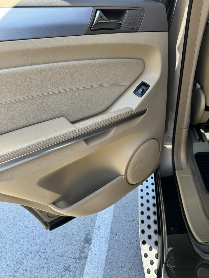 Mercedes-Benz ML 320, снимка 15 - Автомобили и джипове - 52648219