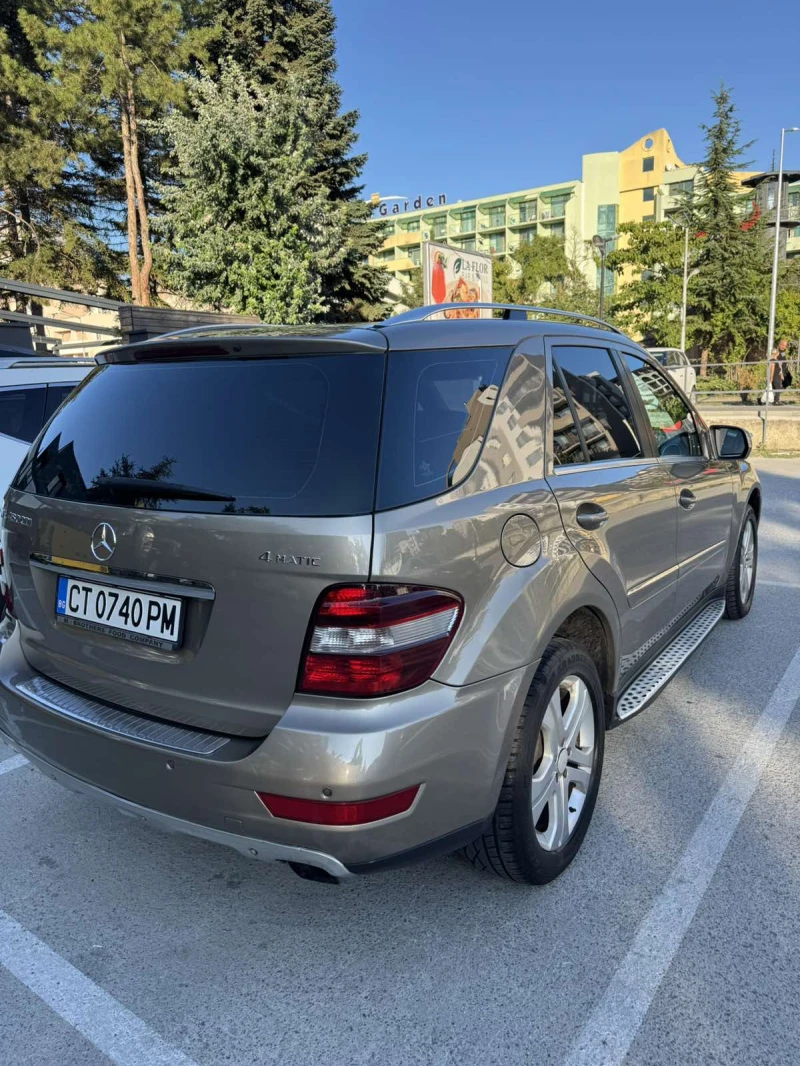 Mercedes-Benz ML 320, снимка 8 - Автомобили и джипове - 52648219