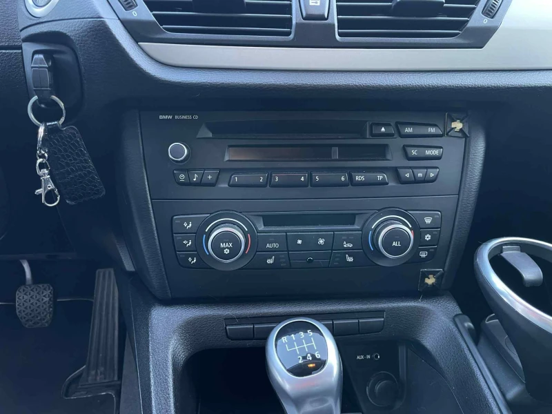 BMW X1 sdrive, снимка 11 - Автомобили и джипове - 52267190