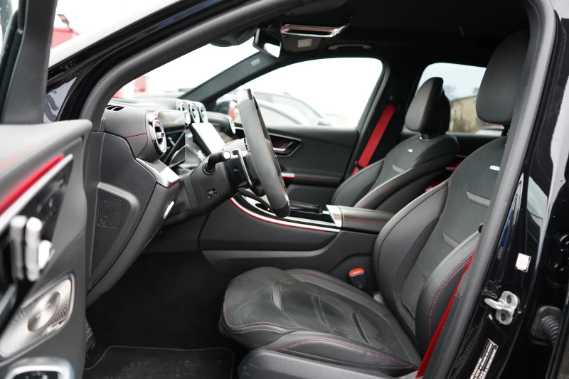 Mercedes-Benz GLC 43 AMG 4M* BURM* PANO* HEAD UP* KEYLESS* EXCLUSIVE, снимка 8 - Автомобили и джипове - 52393295