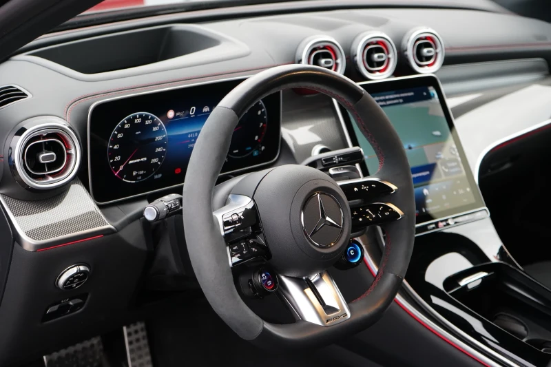 Mercedes-Benz GLC 43 AMG 4M* BURM* PANO* HEAD UP* KEYLESS* EXCLUSIVE, снимка 9 - Автомобили и джипове - 52393295