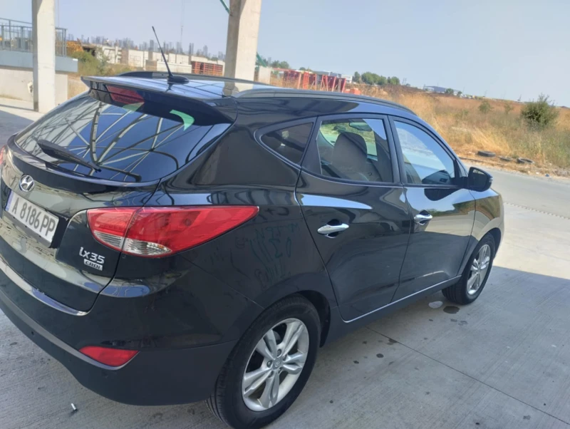Hyundai IX35 1.7CRDI, снимка 13 - Автомобили и джипове - 52641738