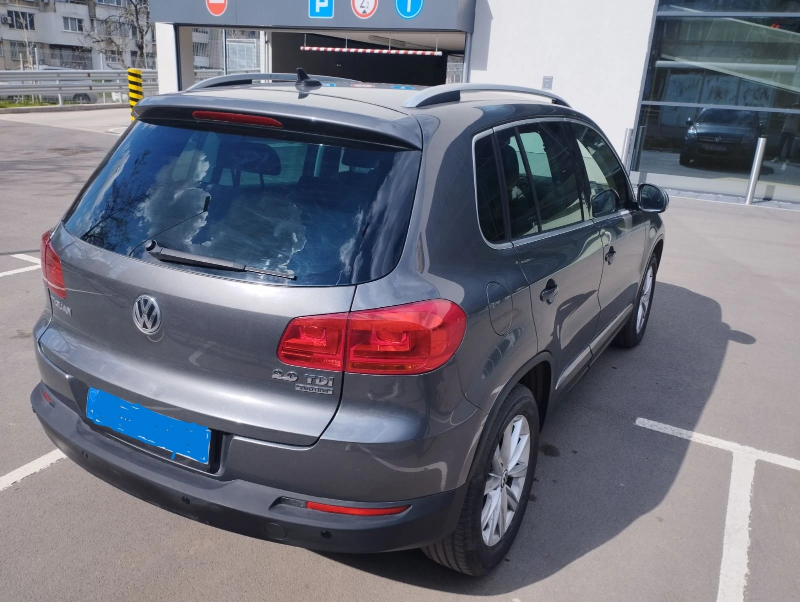 VW Tiguan DSG 4MOTION - изображение 2