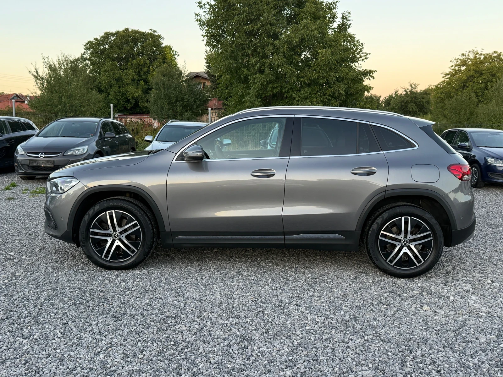 Mercedes-Benz GLA 220 d(190кс)8G-automatic/Euro 6/LED/Камера/Distronic - изображение 4