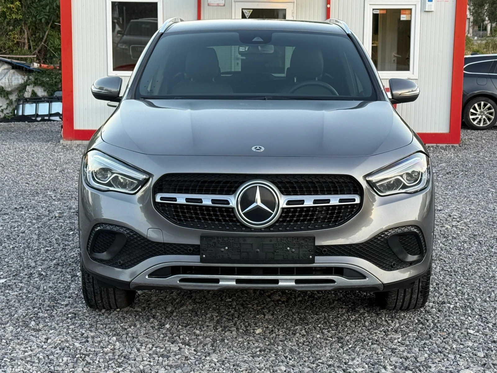 Mercedes-Benz GLA 220 d(190кс)8G-automatic/Euro 6/LED/Камера/Distronic - изображение 2