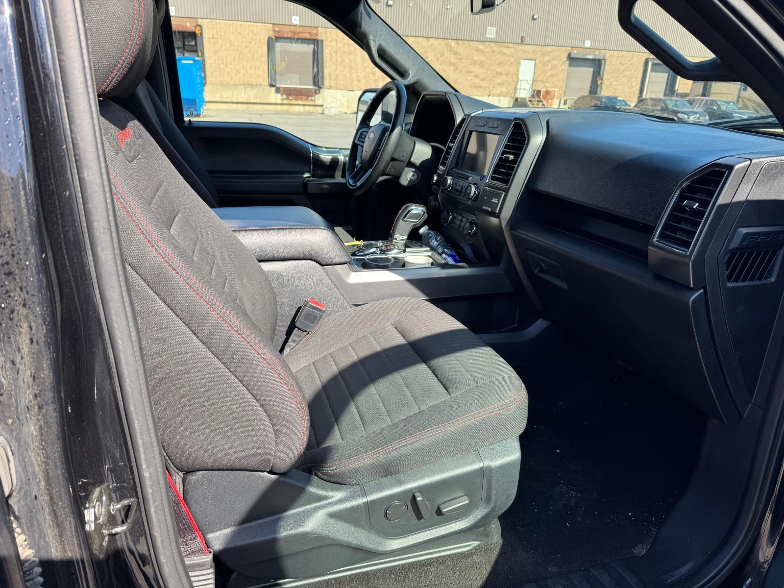 Ford F150 XLT SPORT - изображение 10