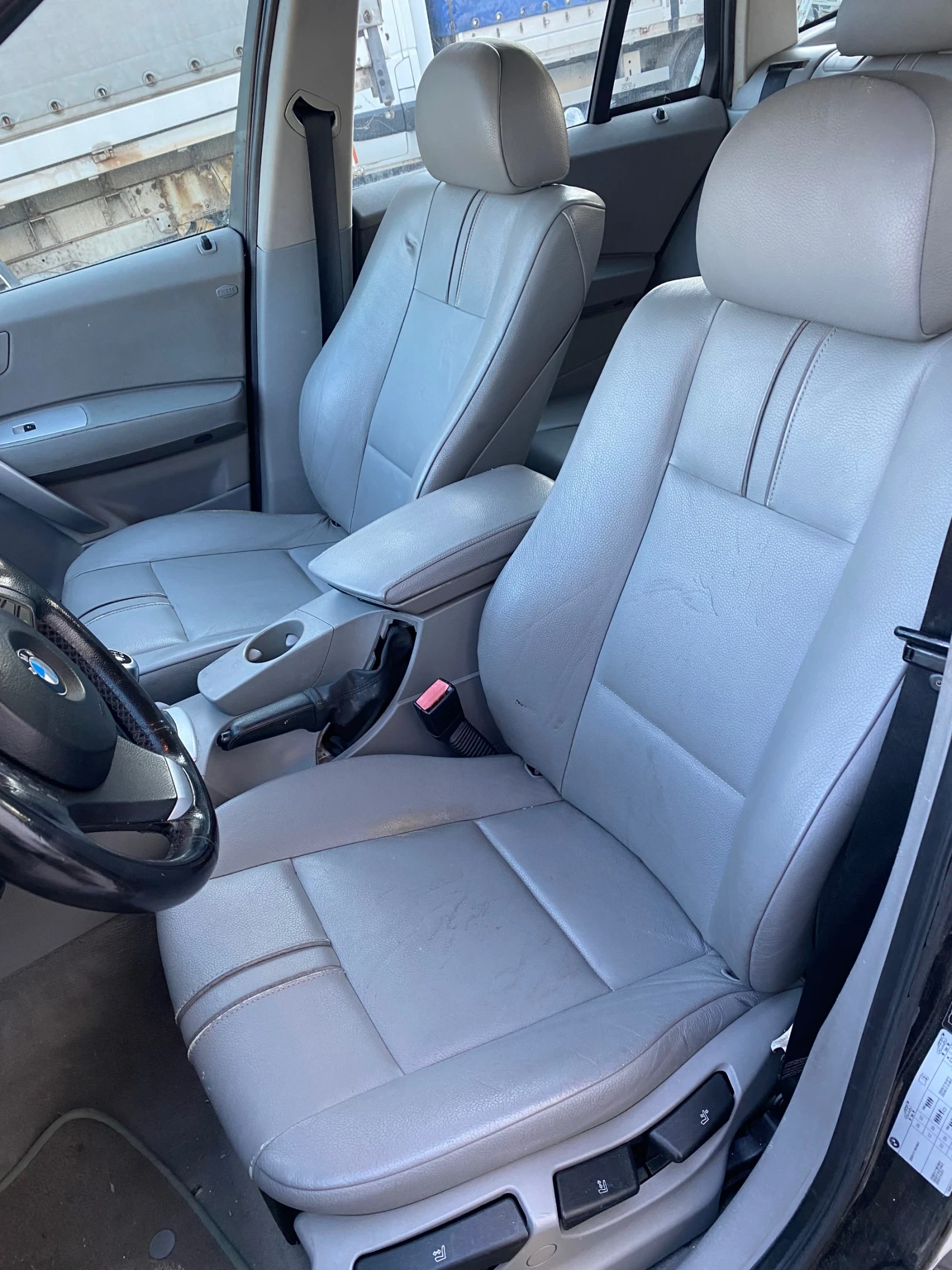 BMW X3 2.0D_4x4_Кожен салон _Навигация_150 к.с 6 скорости - изображение 9