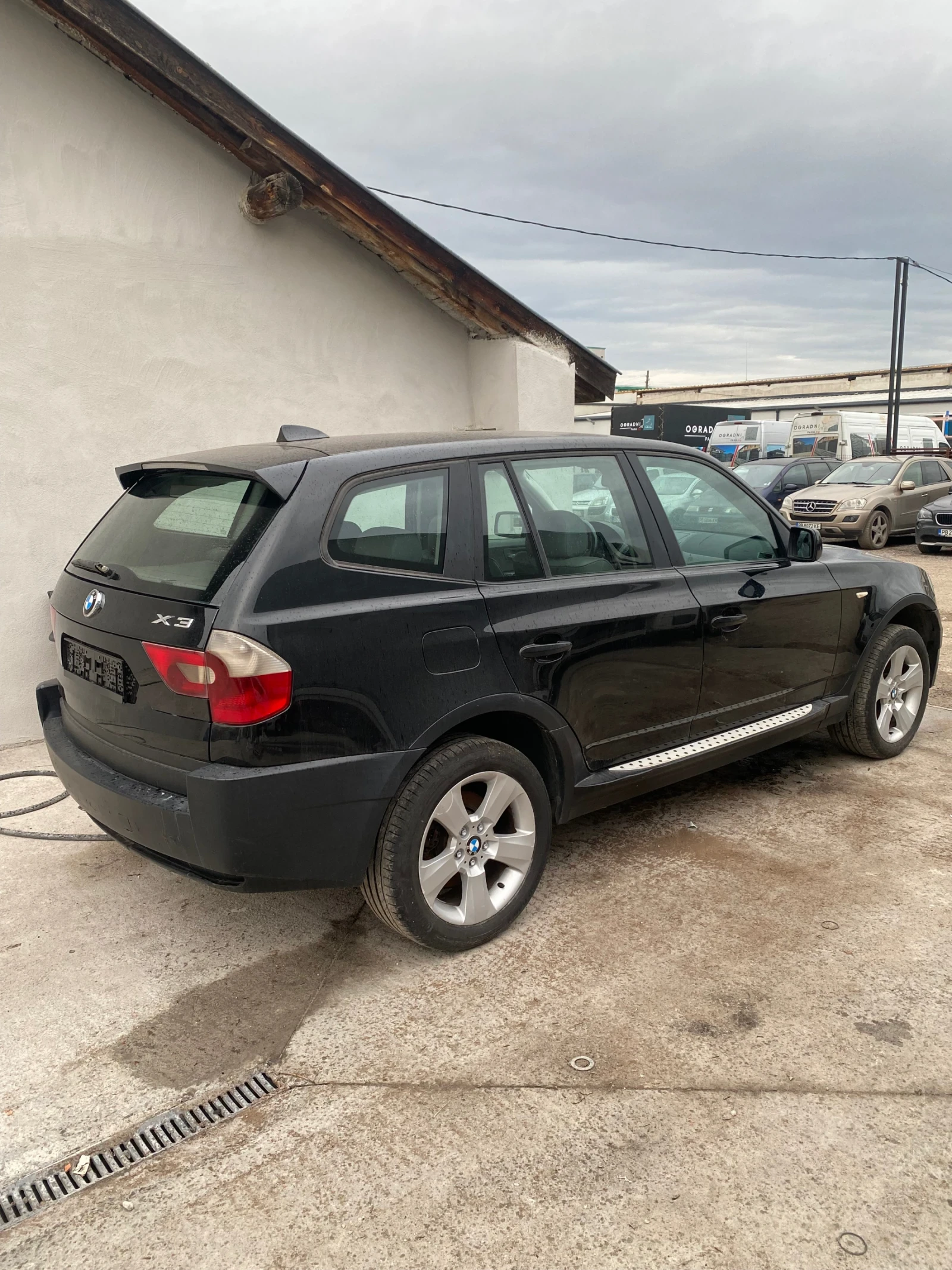 BMW X3 2.0D_4x4_Кожен салон _Навигация_150 к.с 6 скорости - изображение 4
