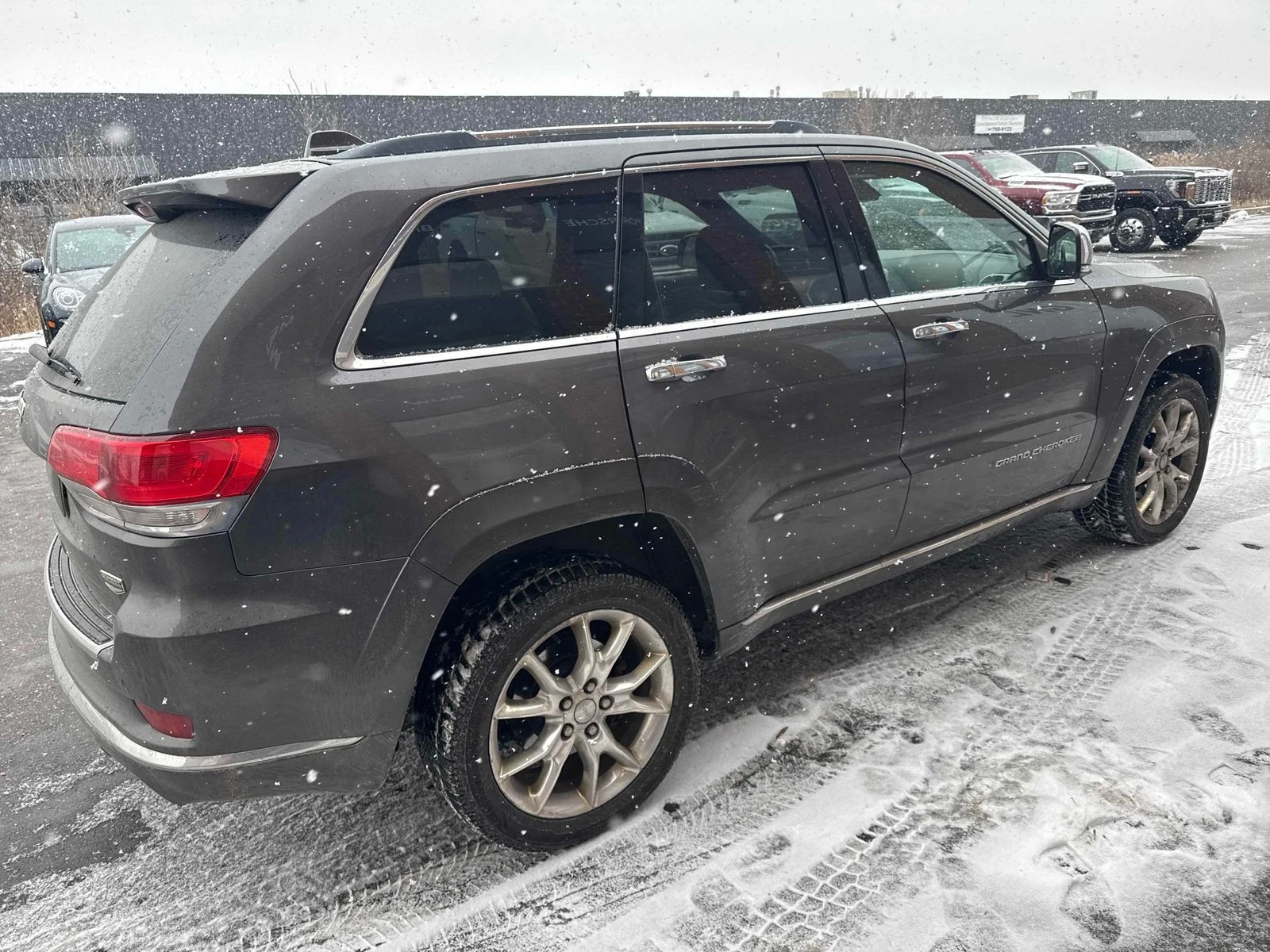 Jeep Grand cherokee SUMMIT CARFAX АВТО КРЕДИТ  - изображение 5