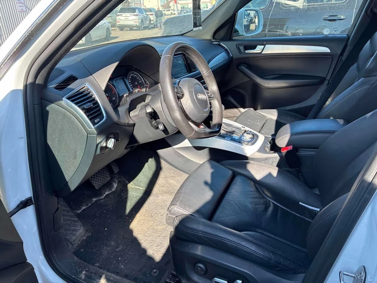 Audi Q5 * 2.0T Progressiv * PANO* NAVI* ПОДГРЕВ* , снимка 5 - Автомобили и джипове - 53815416