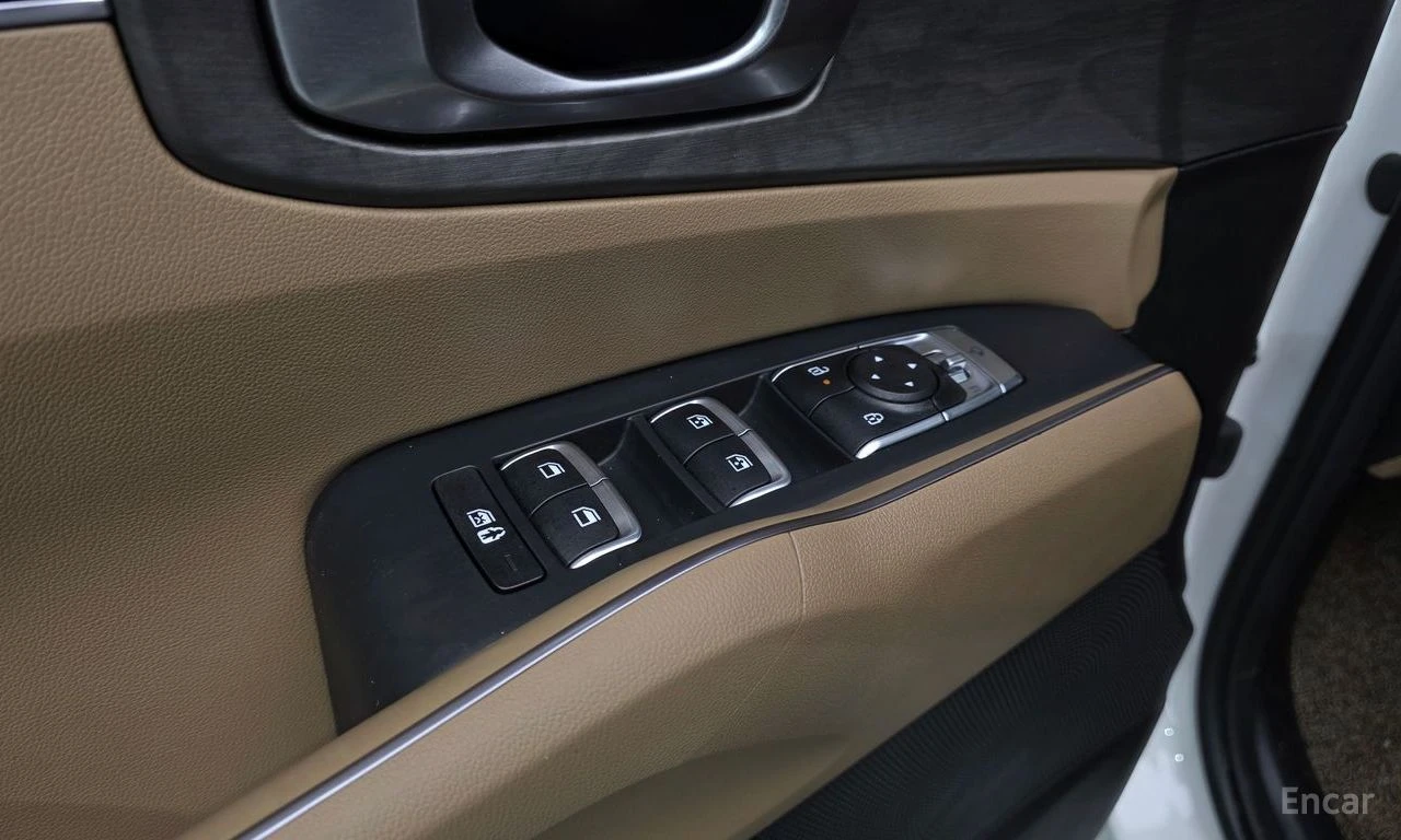 Kia Sorento ДИСТРОНИК* ОБДУХВАНЕ* DIGITAL* КАМЕРА* 4 ПОДГРЕВА*, снимка 14 - Автомобили и джипове - 54391354