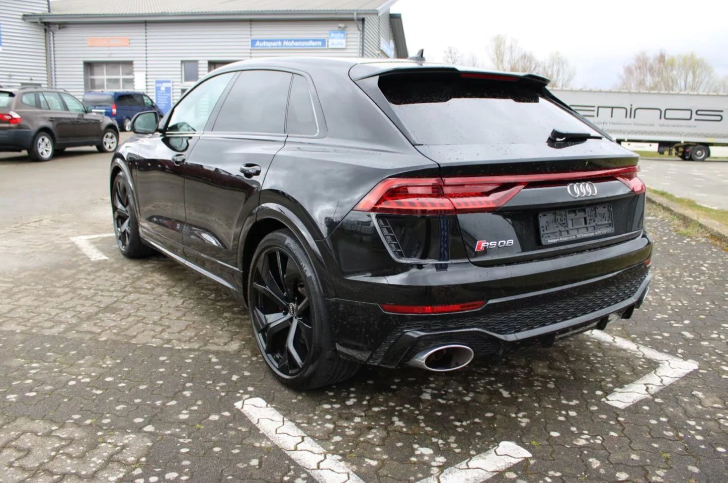 Audi RSQ8, снимка 6 - Автомобили и джипове - 54944051