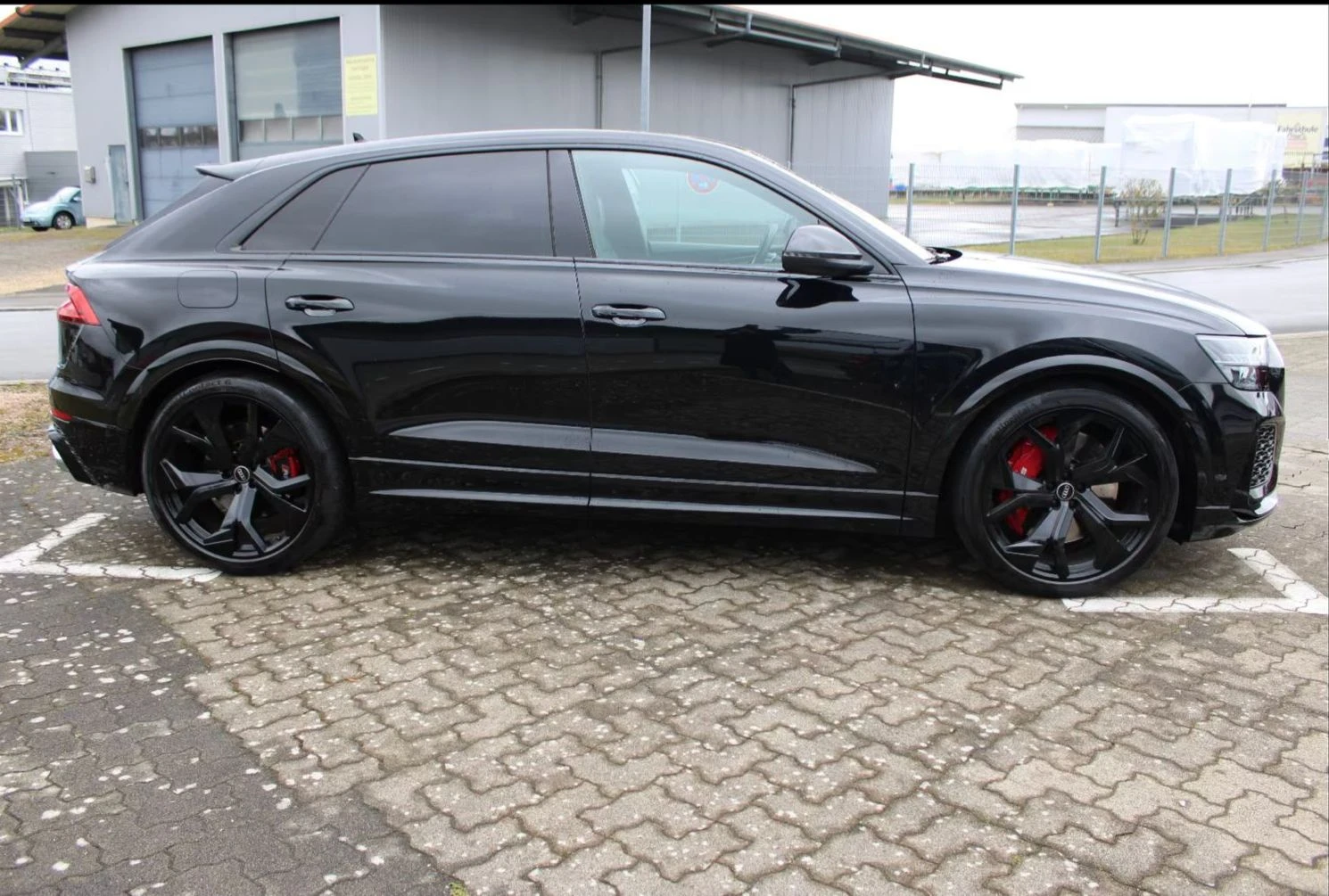 Audi RSQ8, снимка 11 - Автомобили и джипове - 54944051