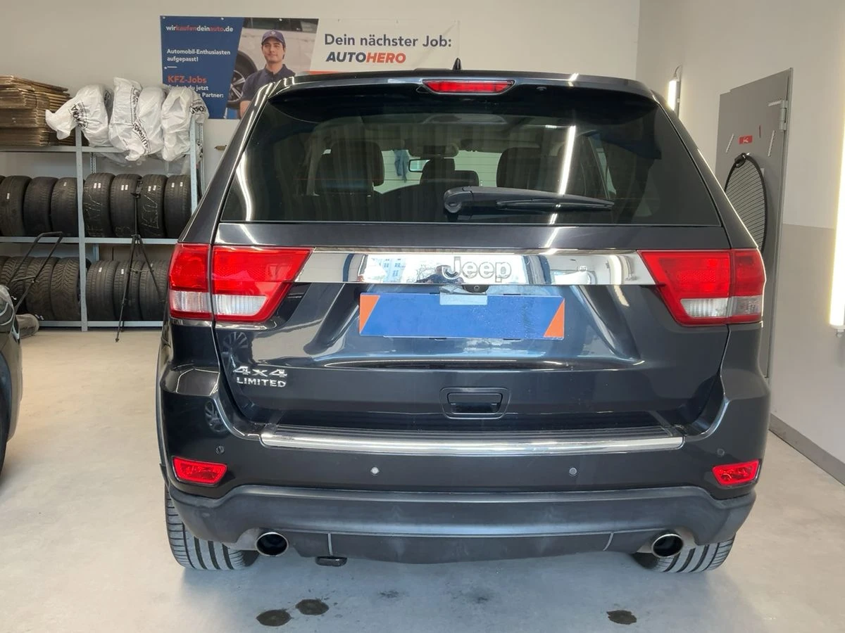 Jeep Grand cherokee 5.7 V8 HEMI Overland, снимка 3 - Автомобили и джипове - 55080410