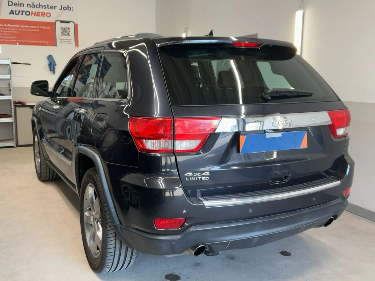 Jeep Grand cherokee 5.7 V8 HEMI Overland, снимка 2 - Автомобили и джипове - 55080410