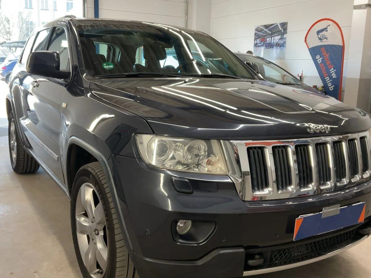 Jeep Grand cherokee 5.7 V8 HEMI Overland, снимка 5 - Автомобили и джипове - 55080410