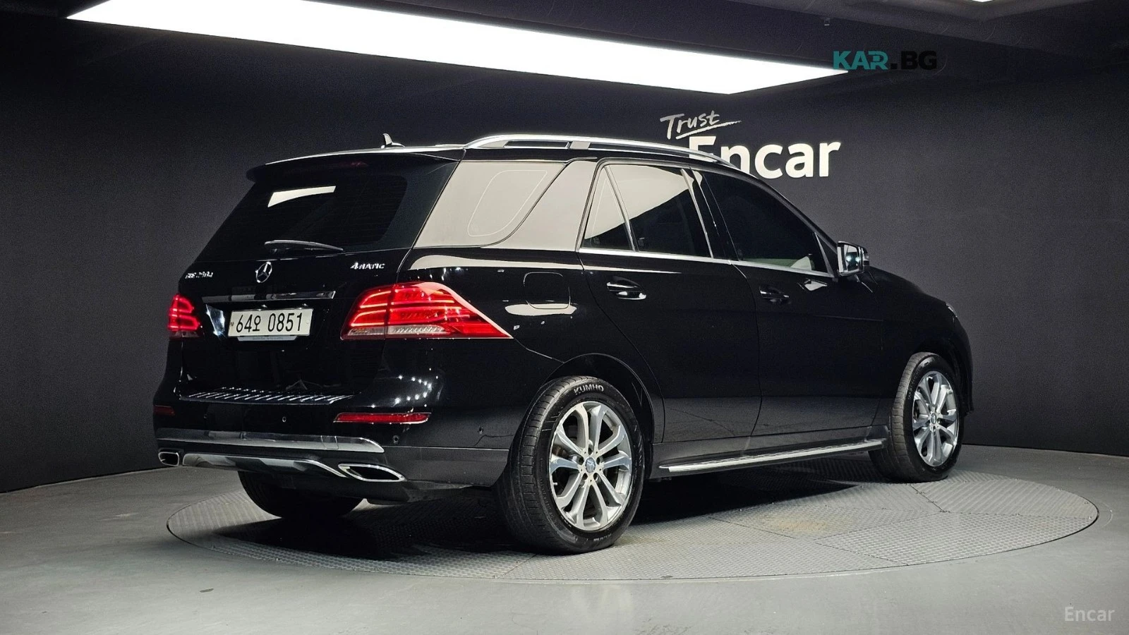 Mercedes-Benz GLE 250 4MATIC* КОЖА* ПОДГРЕВ* PANO* НАВИ* АВТОКРЕДИТ* , снимка 2 - Автомобили и джипове - 55694476