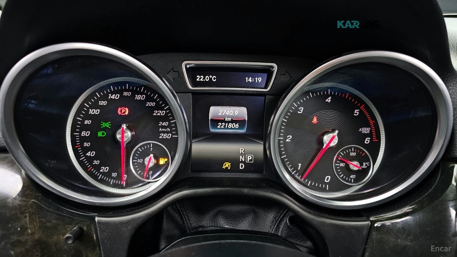 Mercedes-Benz GLE 250 4MATIC* КОЖА* ПОДГРЕВ* PANO* НАВИ* АВТОКРЕДИТ* , снимка 8 - Автомобили и джипове - 55694476