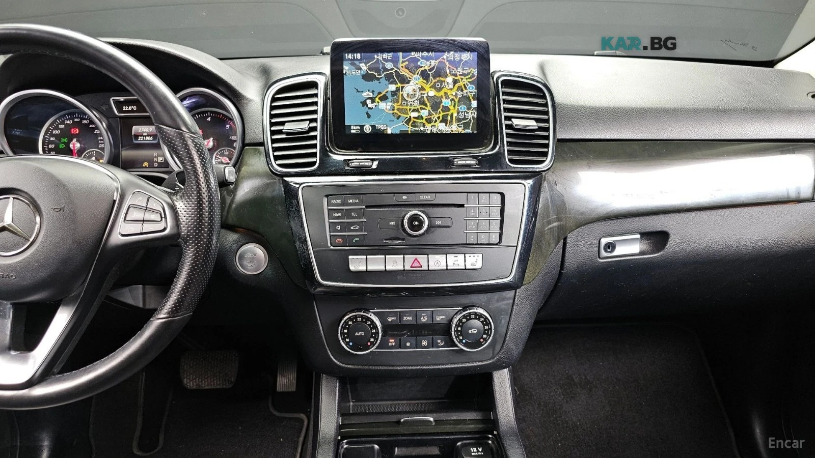 Mercedes-Benz GLE 250 4MATIC* КОЖА* ПОДГРЕВ* PANO* НАВИ* АВТОКРЕДИТ* , снимка 13 - Автомобили и джипове - 55694476