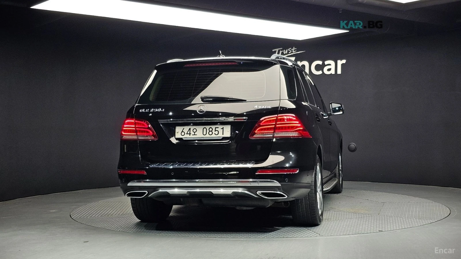 Mercedes-Benz GLE 250 4MATIC* КОЖА* ПОДГРЕВ* PANO* НАВИ* АВТОКРЕДИТ* , снимка 4 - Автомобили и джипове - 55694476