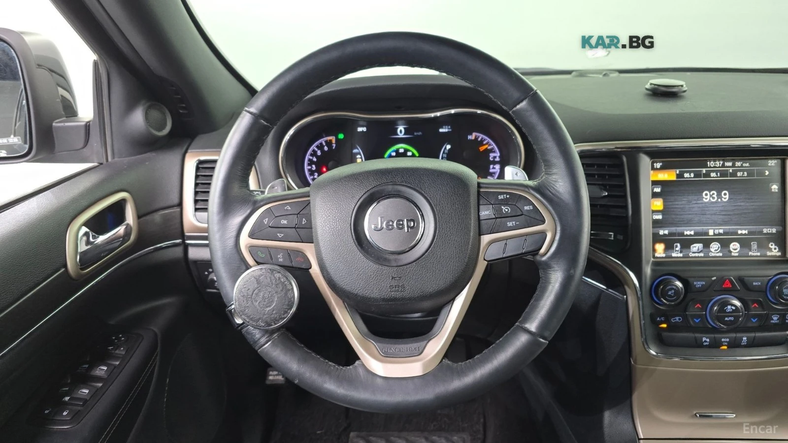 Jeep Grand cherokee 109K KM* OVERLAND* 8ZF* 4X4* ОБДУХ* PANO* ПРУЖИНИ*, снимка 6 - Автомобили и джипове - 55993248
