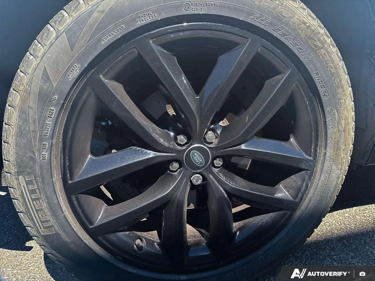 Land Rover Range Rover Velar, снимка 6 - Автомобили и джипове - 56540775