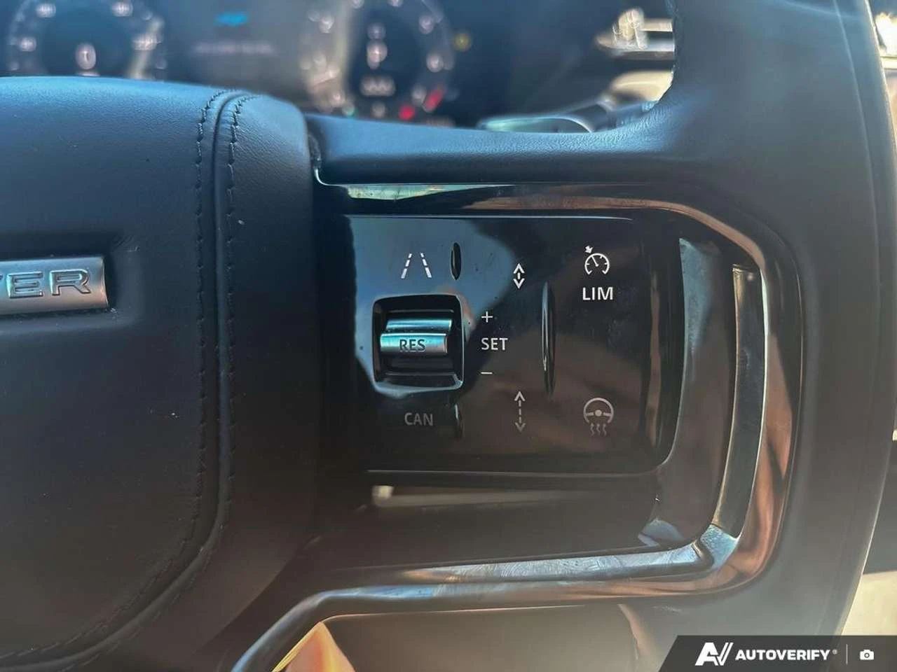 Land Rover Range Rover Velar, снимка 16 - Автомобили и джипове - 56540775