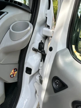 Opel Vivaro 2.5cdti | Mobile.bg    14