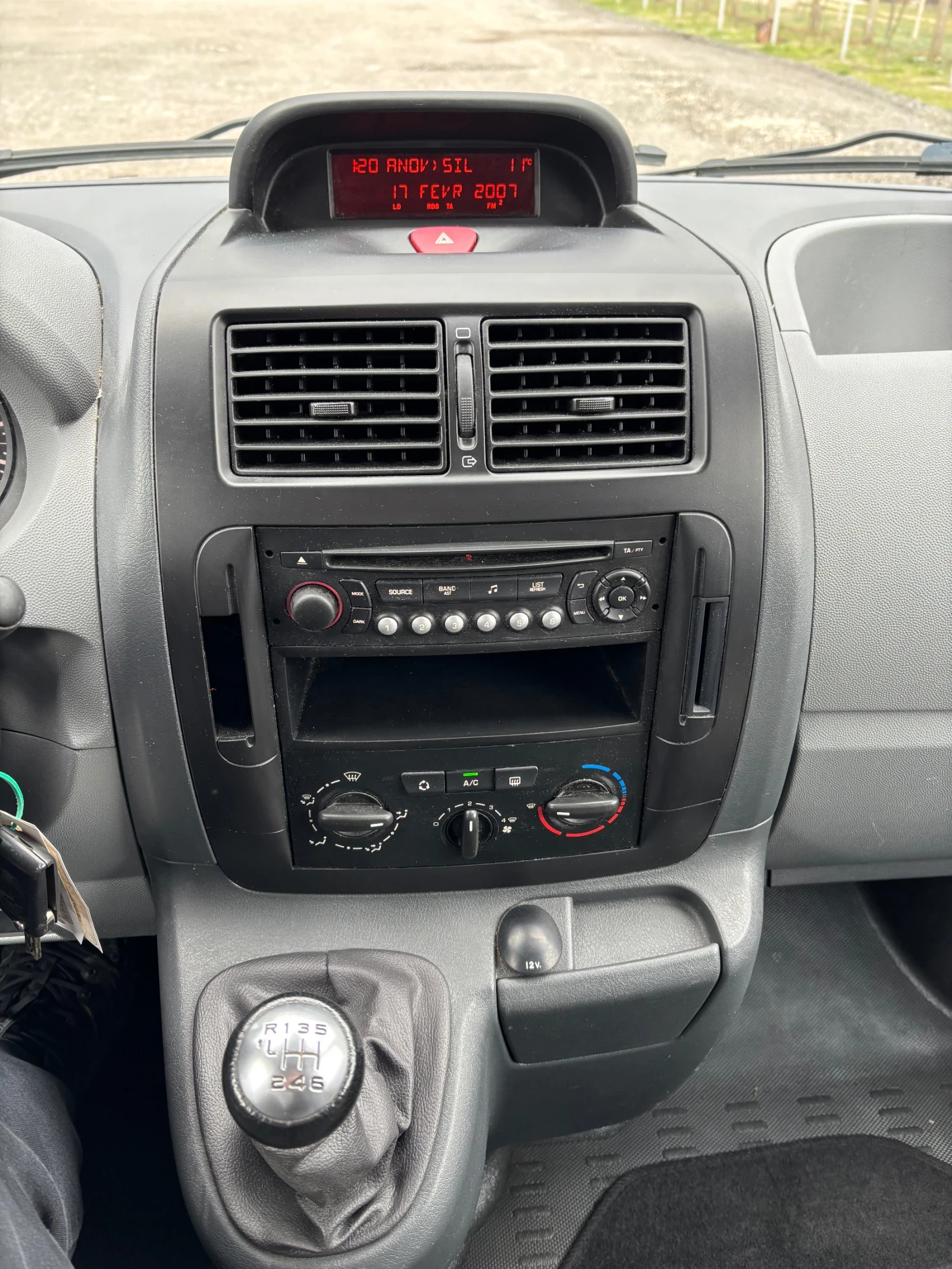 Peugeot Expert 2.0HDI, снимка 12 - Бусове и автобуси - 54012765