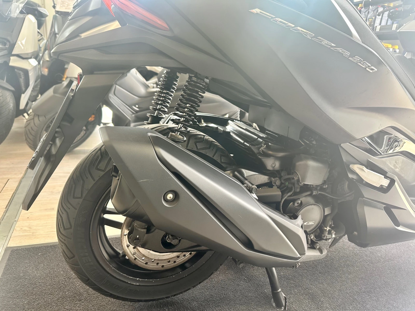 Honda Forza 350i LED/ABS/TC 2023г., снимка 12 - Мотоциклети и мототехника - 54354662