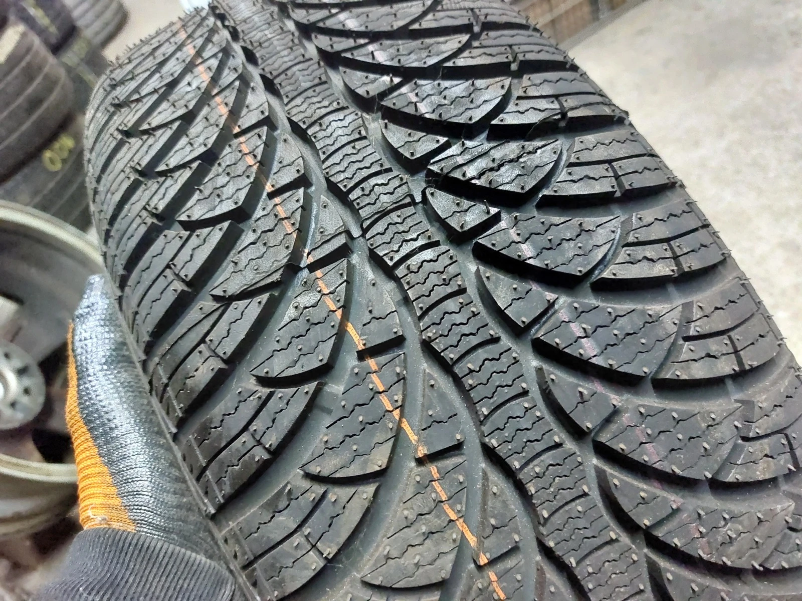 ���� 205/55R16 | Mobile.bg � ����������� 2