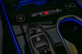 Audi A6 2.0TFSI/Hybrid/Quattro/Камера 360/Амбиент/Дистрони, снимка 10