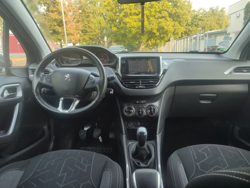 Peugeot 2008 Facelift , снимка 8 - Автомобили и джипове - 47657680