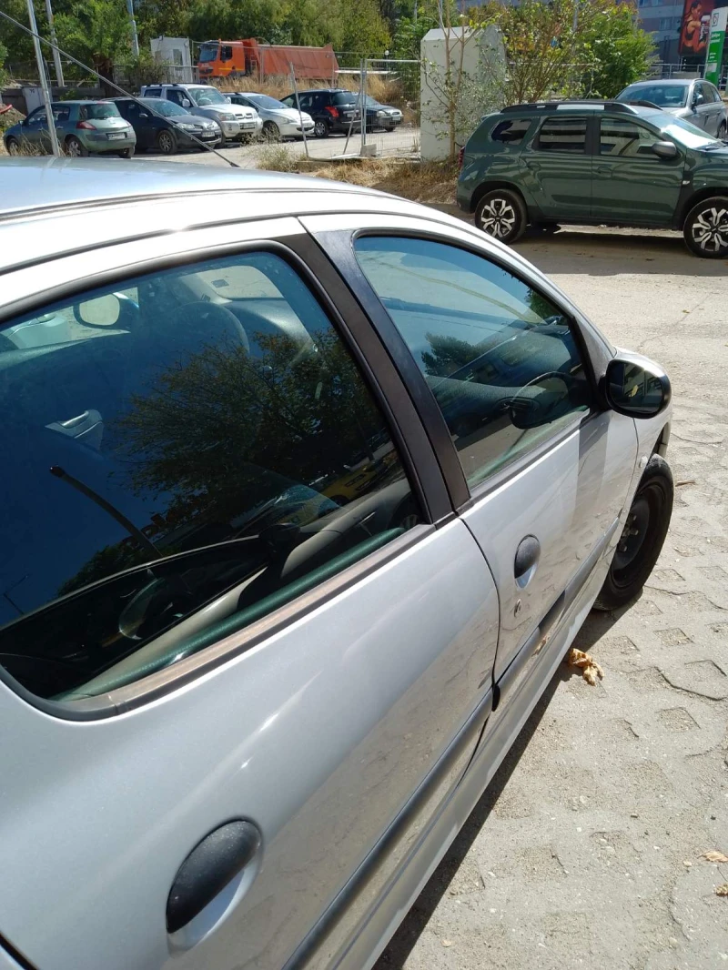 Peugeot 206, снимка 6 - Автомобили и джипове - 47504807