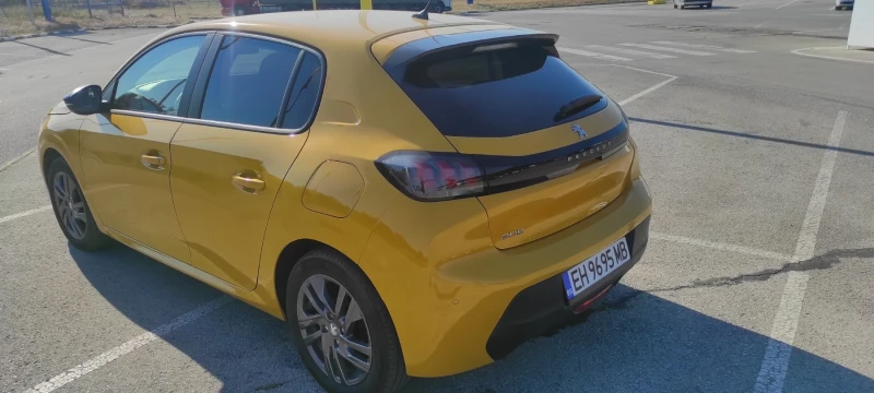 Peugeot 208, снимка 5 - Автомобили и джипове - 47931231