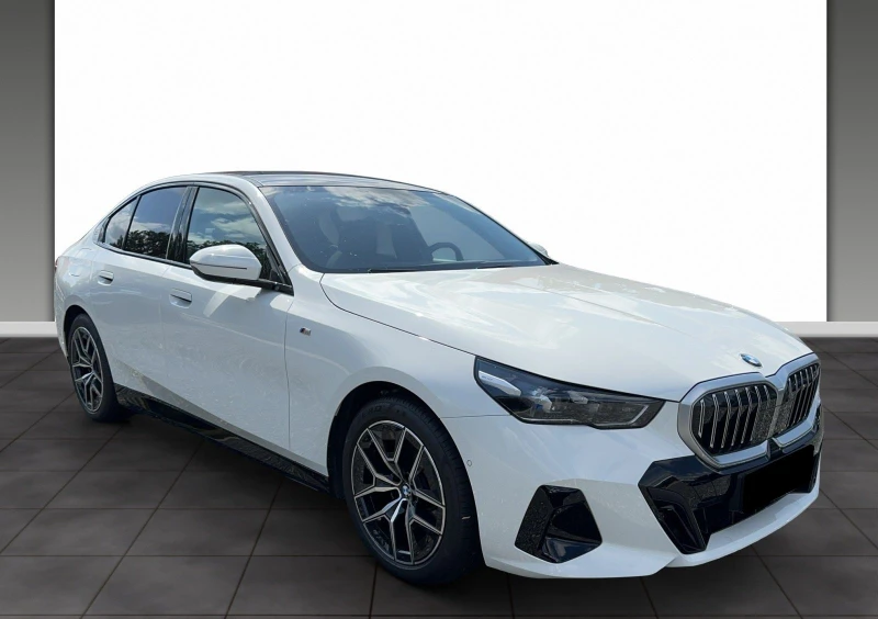 BMW 520 d xDrive = M-Sport= Гаранция, снимка 1 - Автомобили и джипове - 48487926