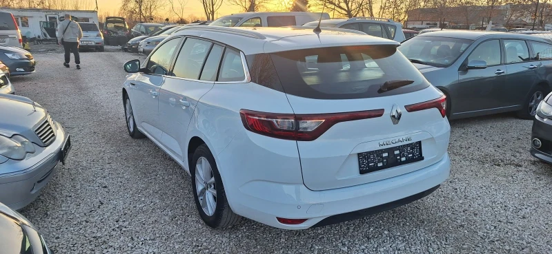 Renault Megane 1.5DCI, снимка 4 - Автомобили и джипове - 48618753