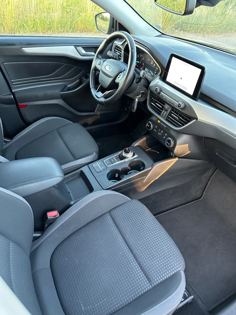 Ford Focus 1.5D/DISTRONIC/LANE ASSIST/2021/LED/CARPLAY, снимка 9 - Автомобили и джипове - 50775279