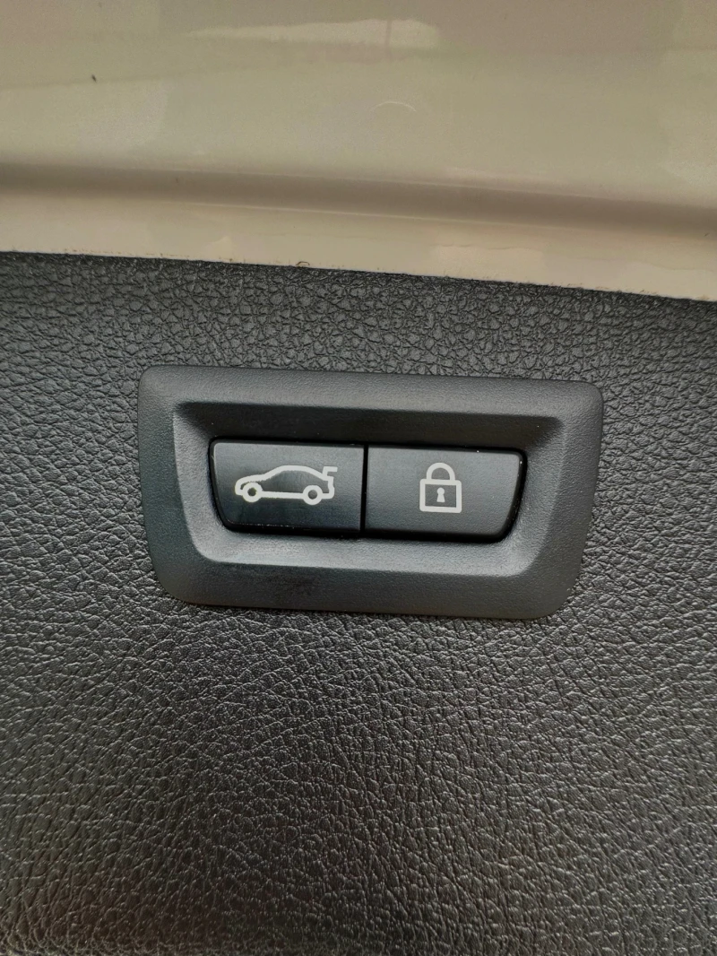 BMW 320 190к.с. / FACELIFT / 2018 г. /  ВНОС ОТ ШВЕЙЦАРИЯ, снимка 17 - Автомобили и джипове - 52040374