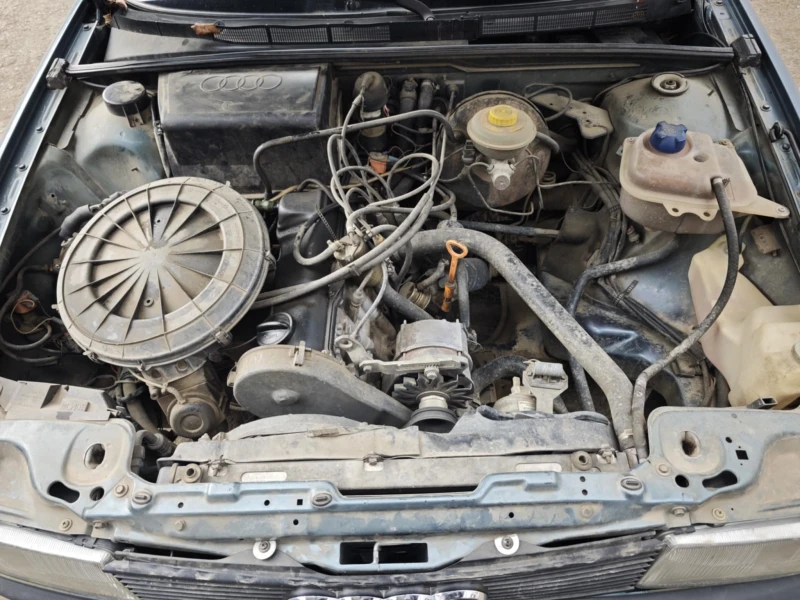 Audi 80 1.8, снимка 6 - Автомобили и джипове - 52320694
