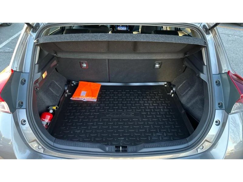 Toyota Auris HB 1.6P LUNA - изображение 10