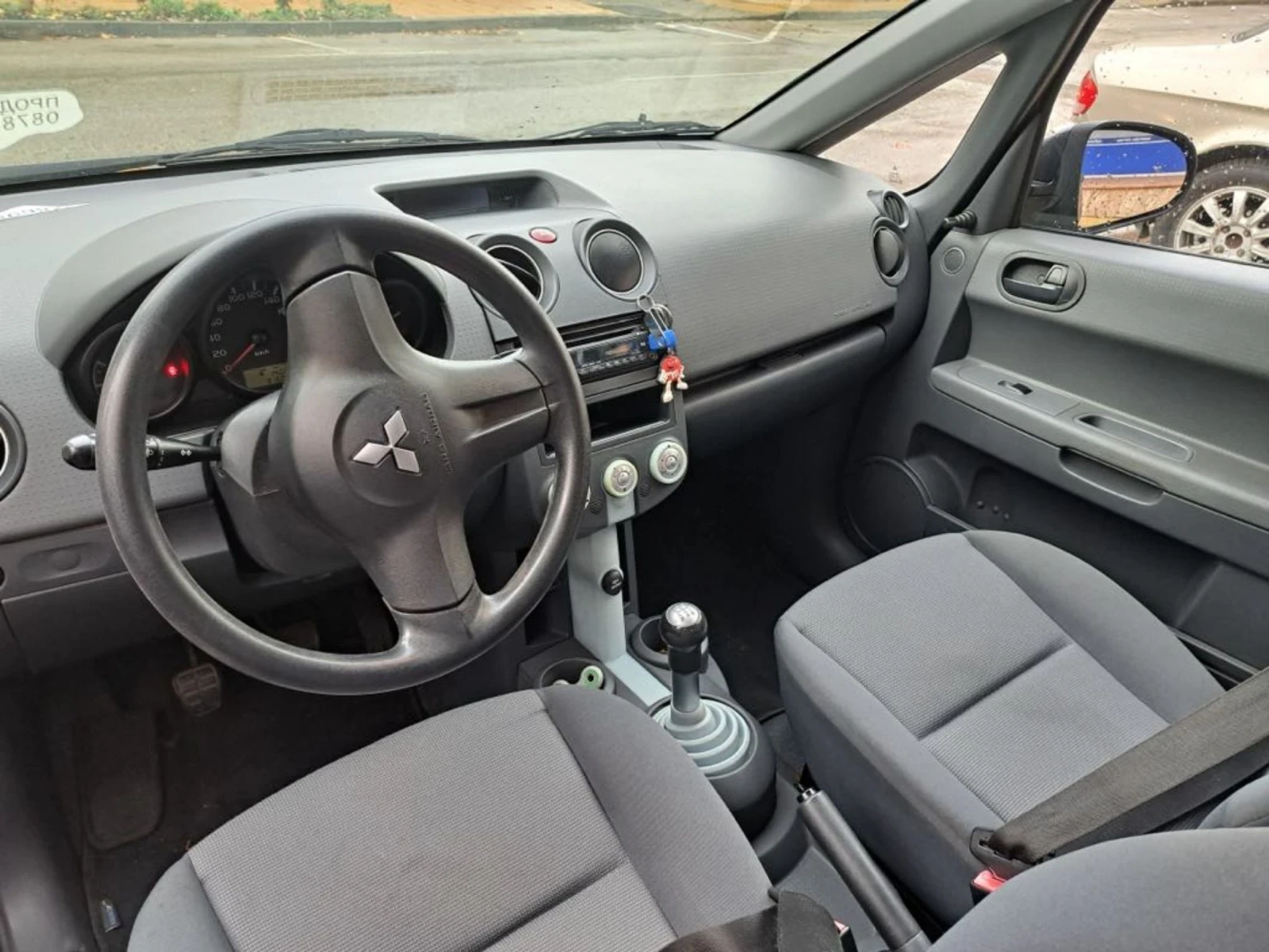 Mitsubishi Colt 1.1 - изображение 3