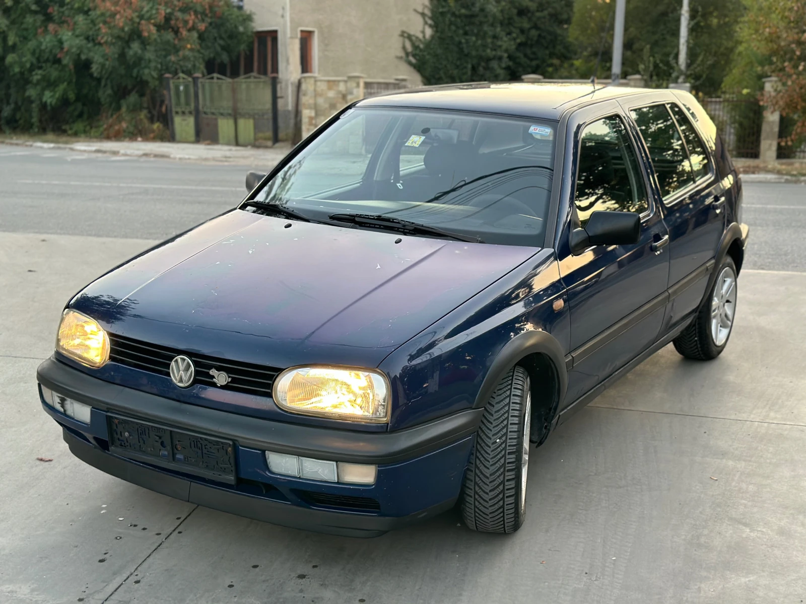 VW Golf 1.9TDI КЛИМАТИК - изображение 4