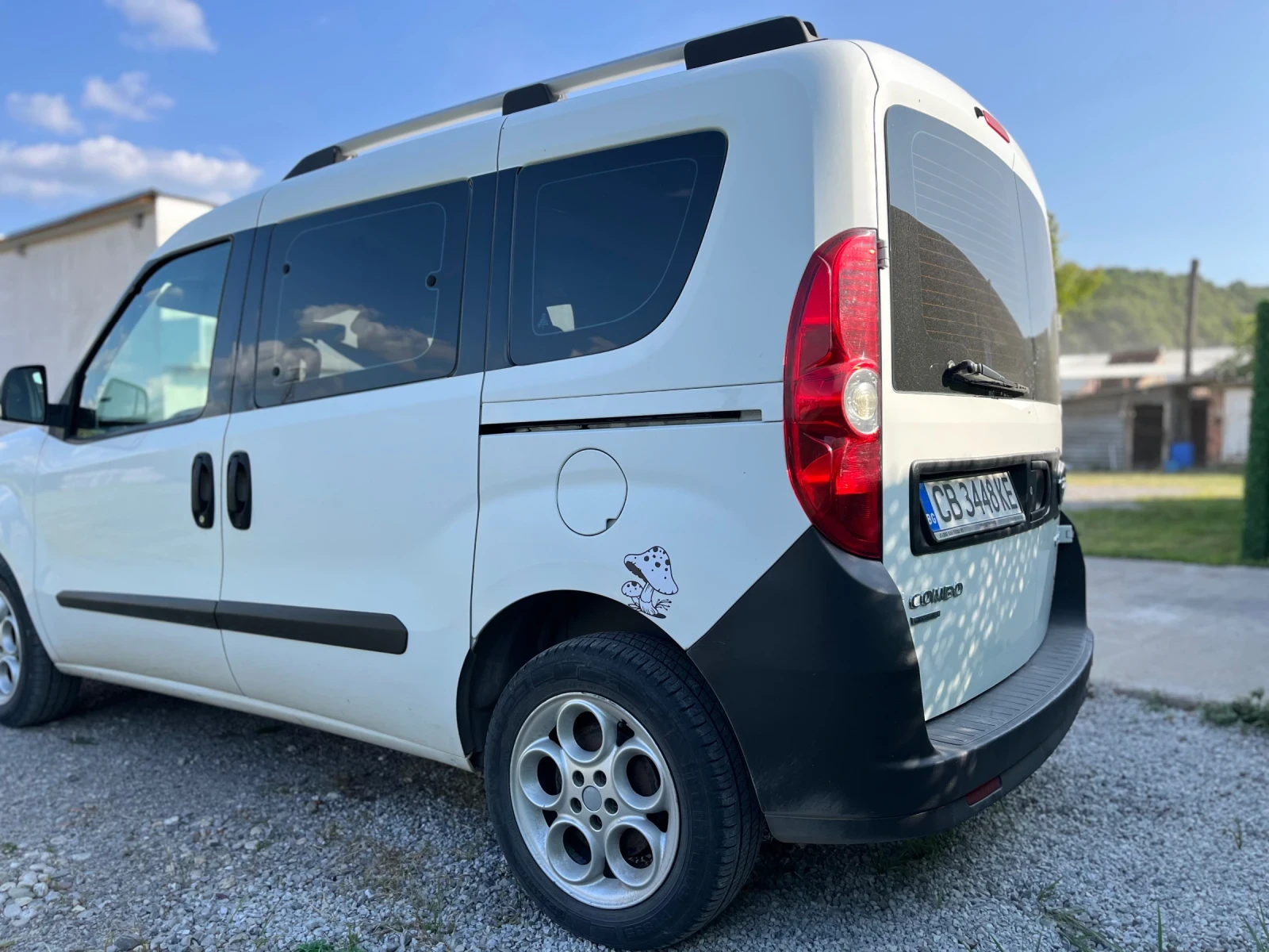 Opel Combo 1.4T/Метан/Ван от България - изображение 3