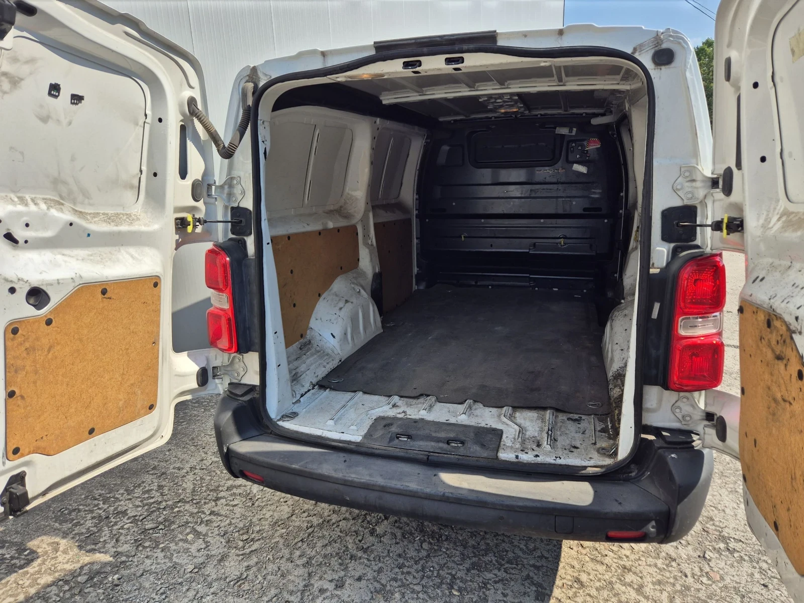 Citroen Jumpy 2.0 - изображение 9