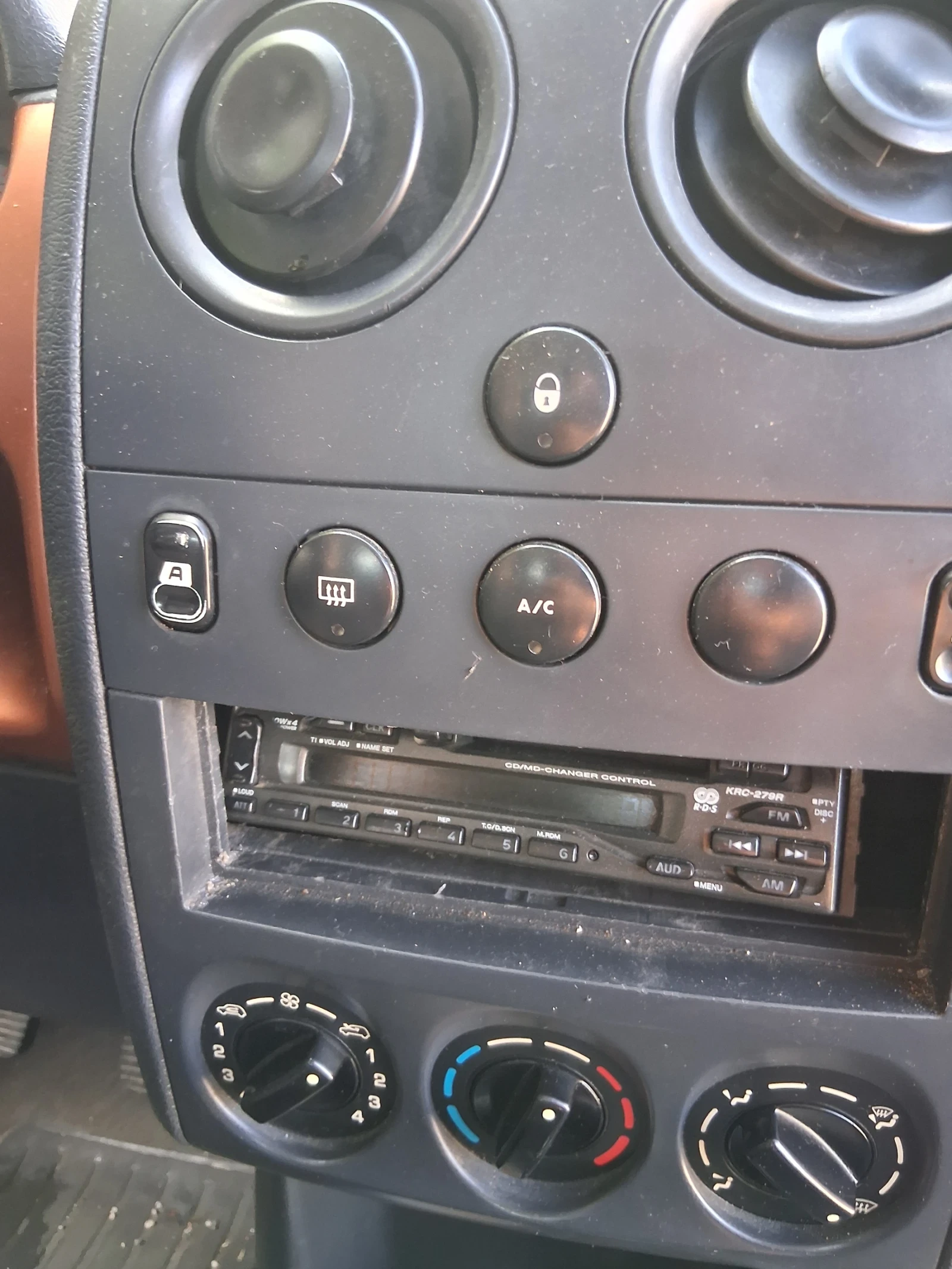 Peugeot Partner 2.0 hdi КЛИМАТИК - изображение 10